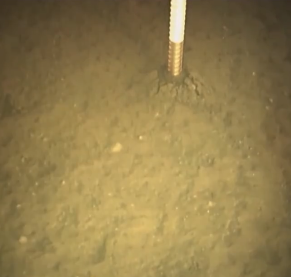 嫦娥六号成功在月球背面采样并起飞