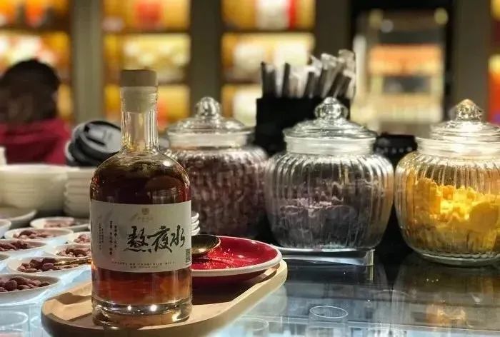 The Rise of Traditional Chinese Medicine Milk Tea and Health-Conscious Dining: The Next Consumer Trend?