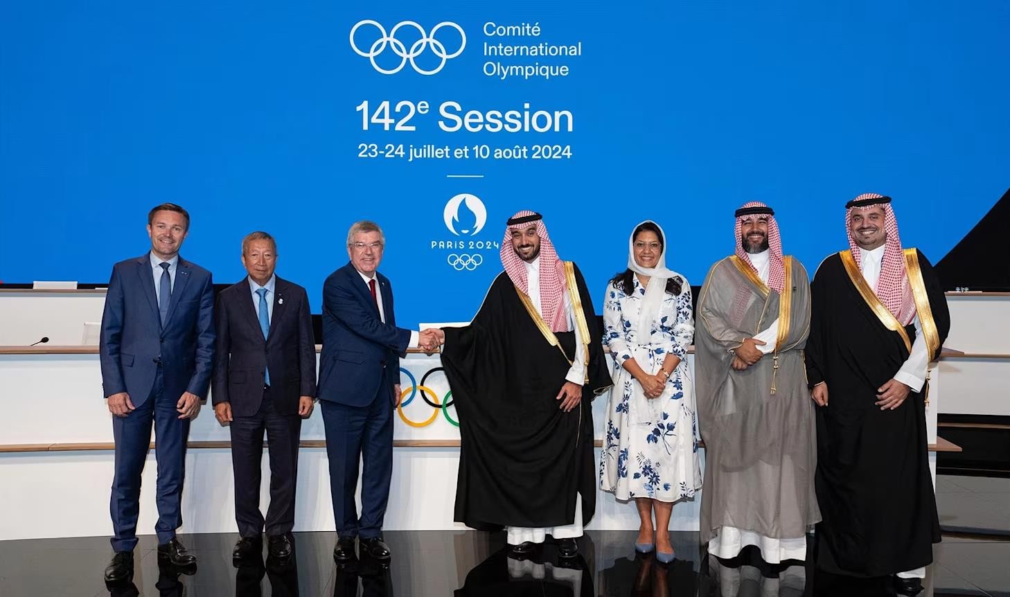 The International Olympic Committee approves the first e-Sports Olympic Games, scheduled to be held in Saudi Arabia in 2025.