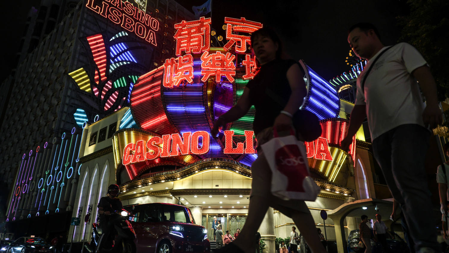 Macao Casinos See Revenue Surge Amid Money Changer Crackdown