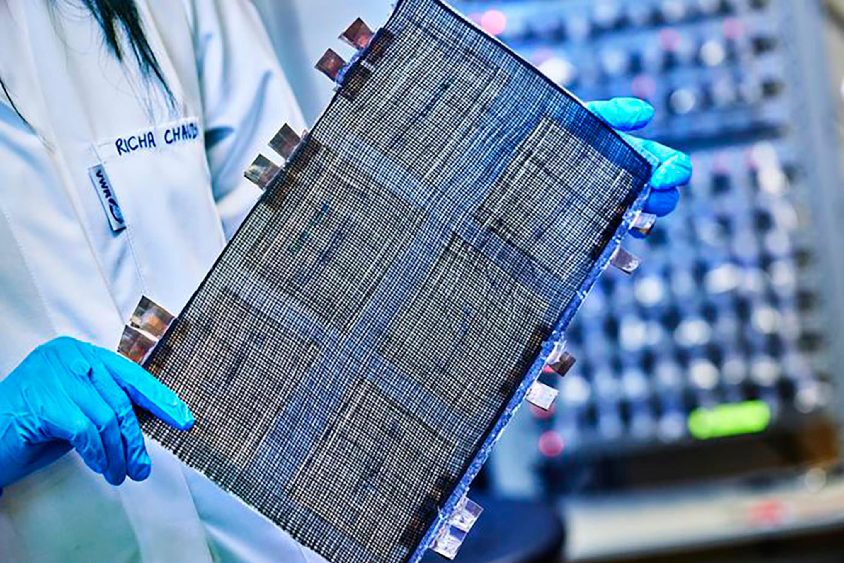 Carbon Fiber Structural Battery Could Enhance Electric Vehicle Range by 70%