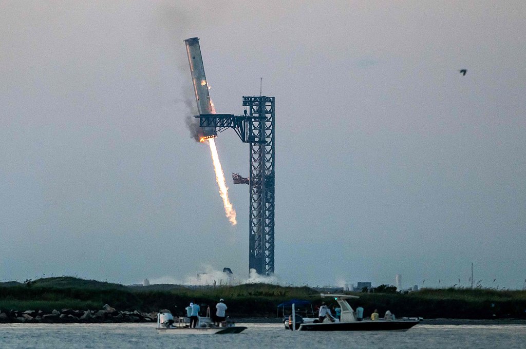 SpaceX星舰在测试飞行中取得重大里程碑